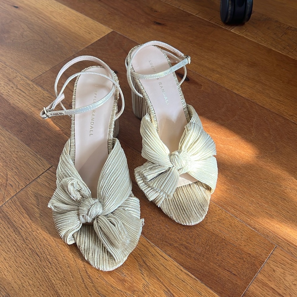 Loeffler Randall Camellia Platinum